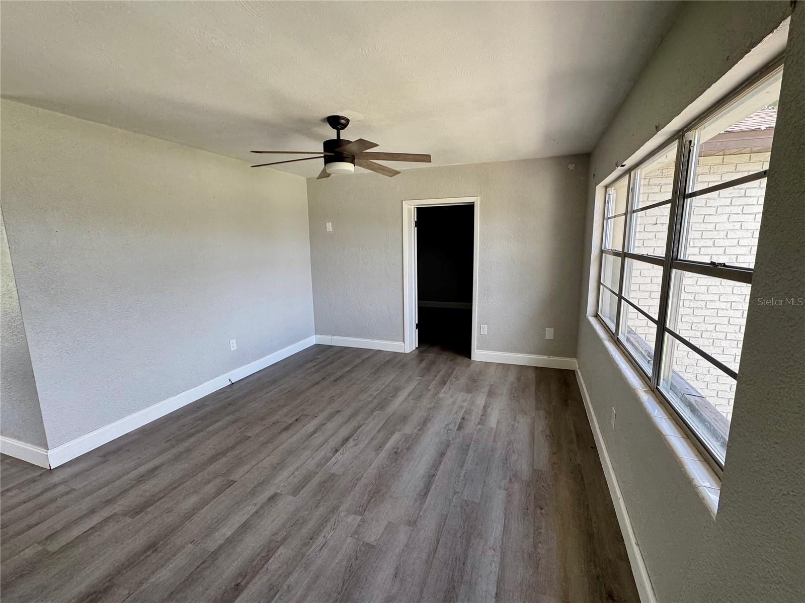 Photo 1 of Single family home for sale at 911 Exmoor Way, Lake Wales, FL 33853 | MLS# O6451916 | Listing updated on 2026-10-24