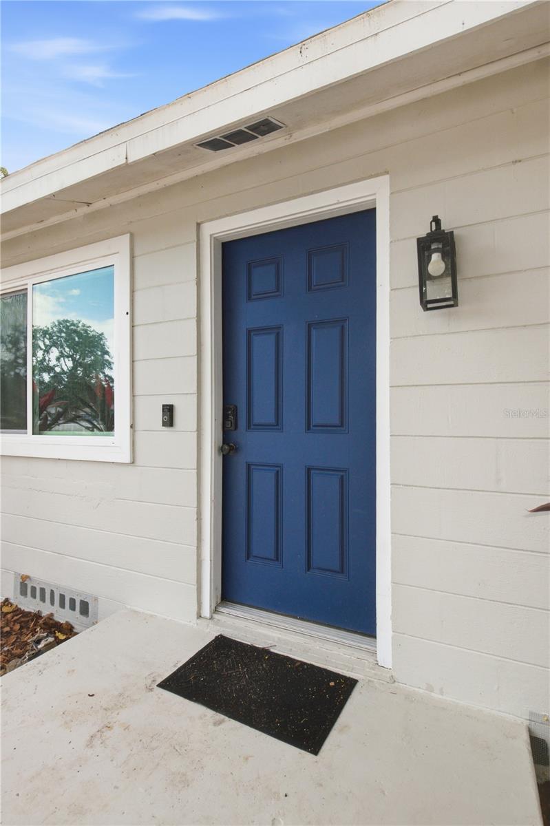 Photo 3 of House for sale at 1807 Douglas Ave, Clearwater, FL 33755 | MLS# A4710548 | Listing updated on 2026-10-26