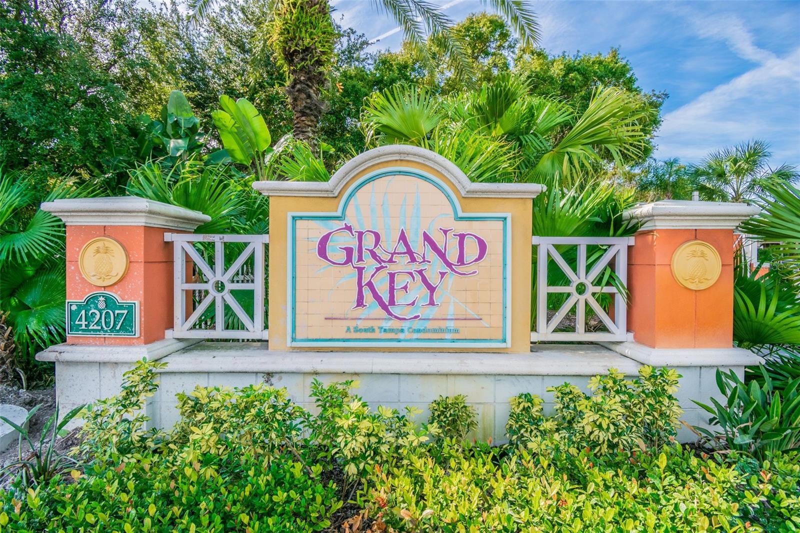 Photo 1 of Condo for sale at 4207 S Dale Mabry Hwy #2113, Tampa, FL 33611 | MLS# TB8561031 | Listing updated on 2026-10-26