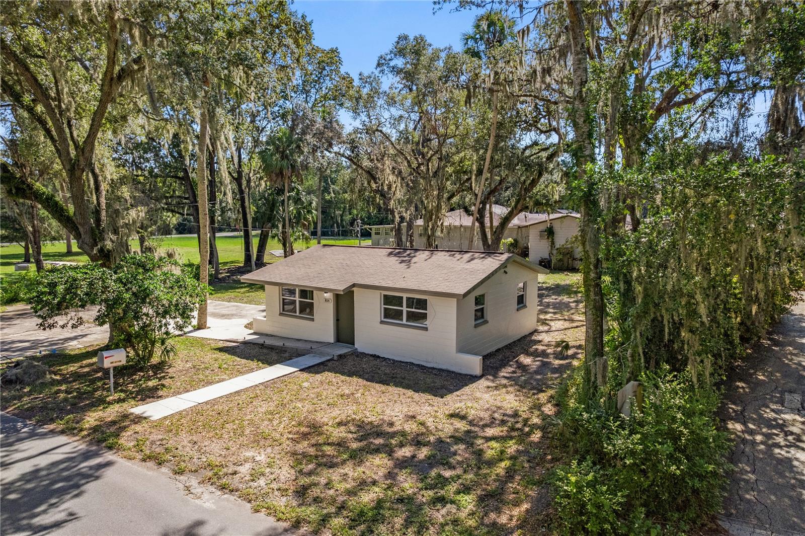 Photo 3 of Single family home for sale at 654 Ne 2nd Street, Crystal River, FL 34429 | MLS# GC544411 | Listing updated on 2026-10-23