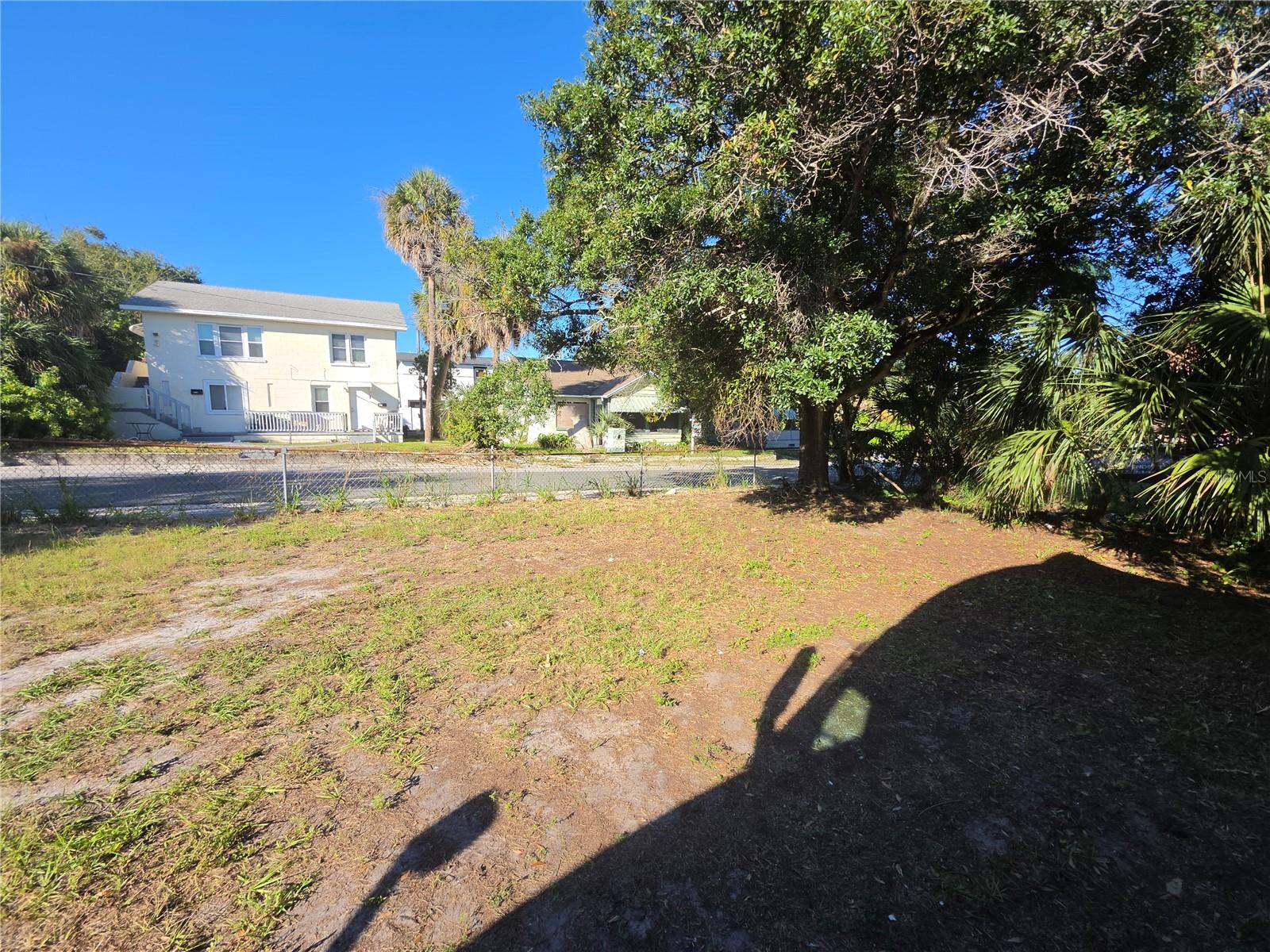 Photo 1 of Land for sale at 820 Paris Ave S, Saint Petersburg, FL 33701 | MLS# TB8561176 | Listing updated on 2026-10-24