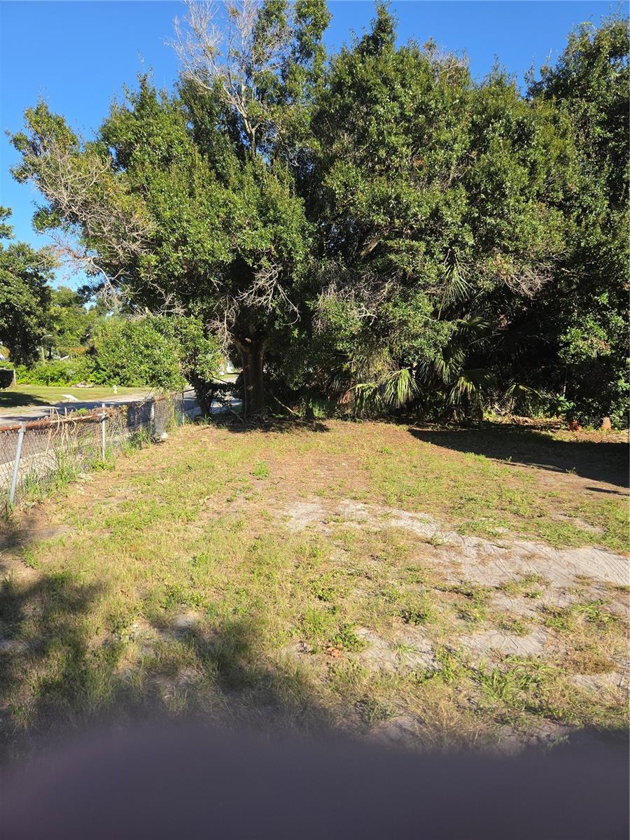 Photo 4 of Land for sale at 820 Paris Ave S, Saint Petersburg, FL 33701 | MLS# TB8561176 | Listing updated on 2026-10-24
