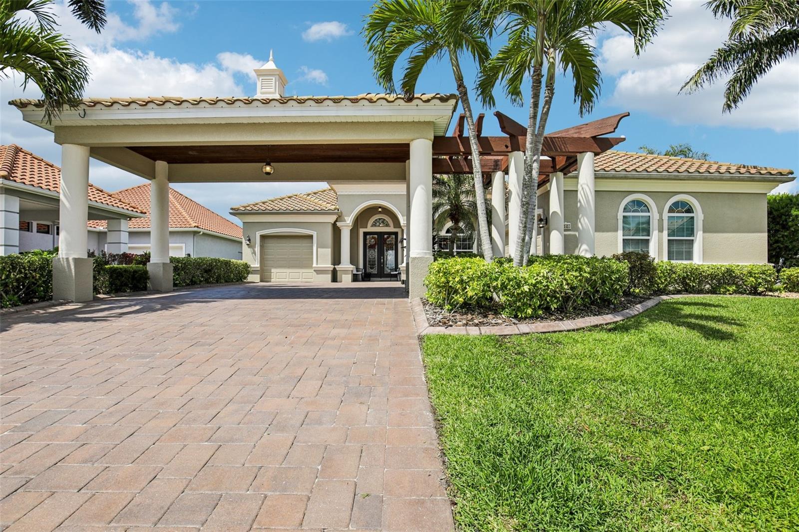 Photo 1 of Single family home for sale at 4741 Mainsail Dr, Bradenton, FL 34208 | MLS# A4710782 | Listing updated on 2026-10-26