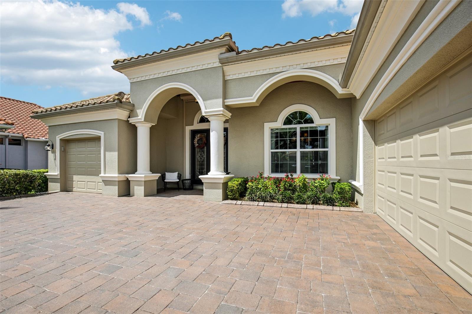 Photo 4 of Single family home for sale at 4741 Mainsail Dr, Bradenton, FL 34208 | MLS# A4710782 | Listing updated on 2026-10-26