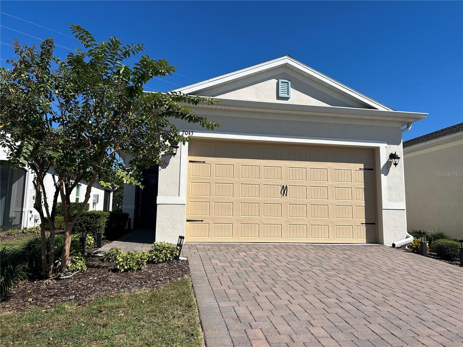 Photo 1 of House for sale at 2043 Key Bay Trl, Kissimmee, FL 34747 | MLS# O6452617 | Listing updated on 2026-10-26