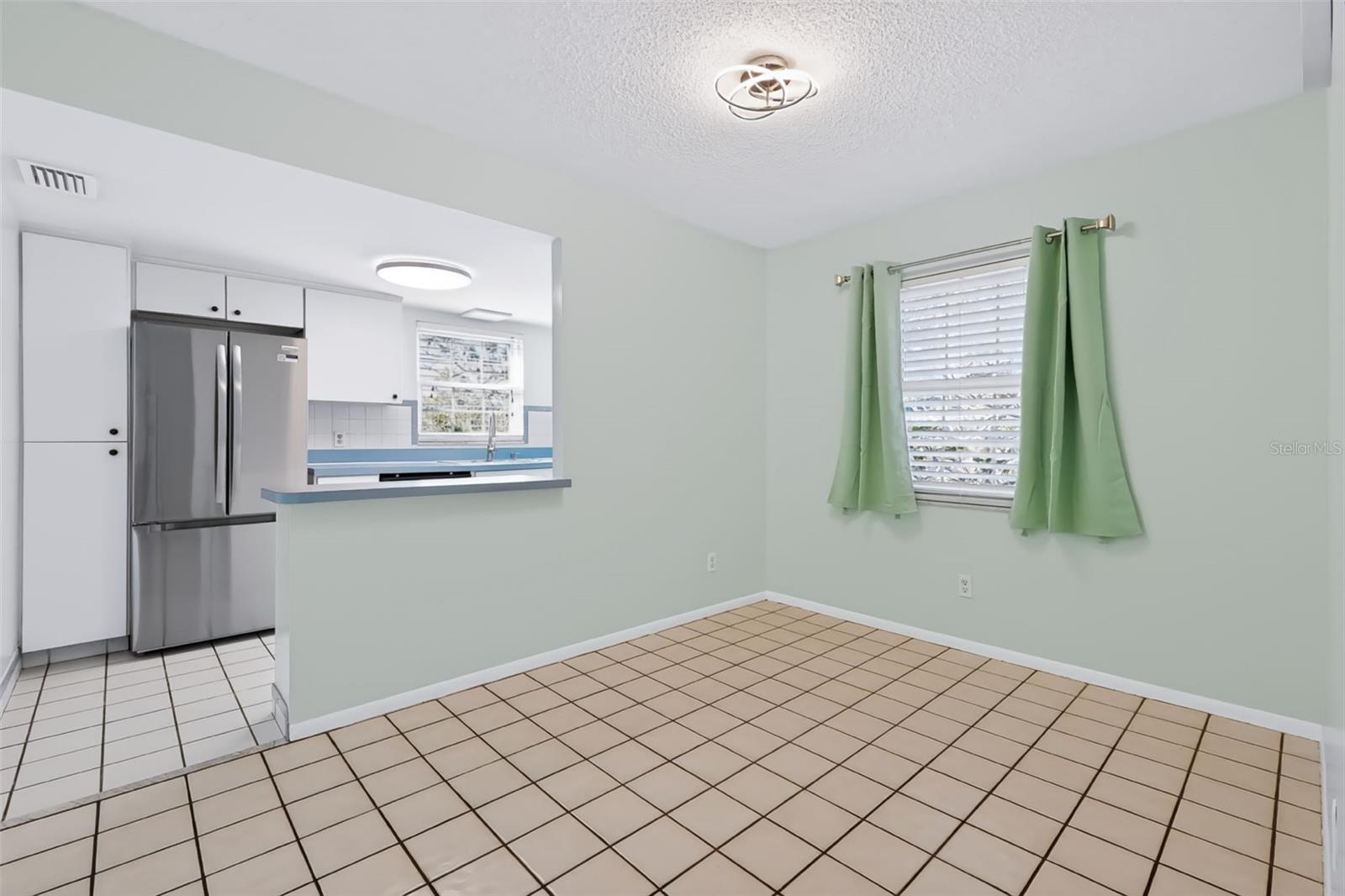 Photo 4 of Condo for sale at 1162 84th Terrace N #D, St Petersburg, FL 33702 | MLS# A4710788 | Listing updated on 2026-10-26
