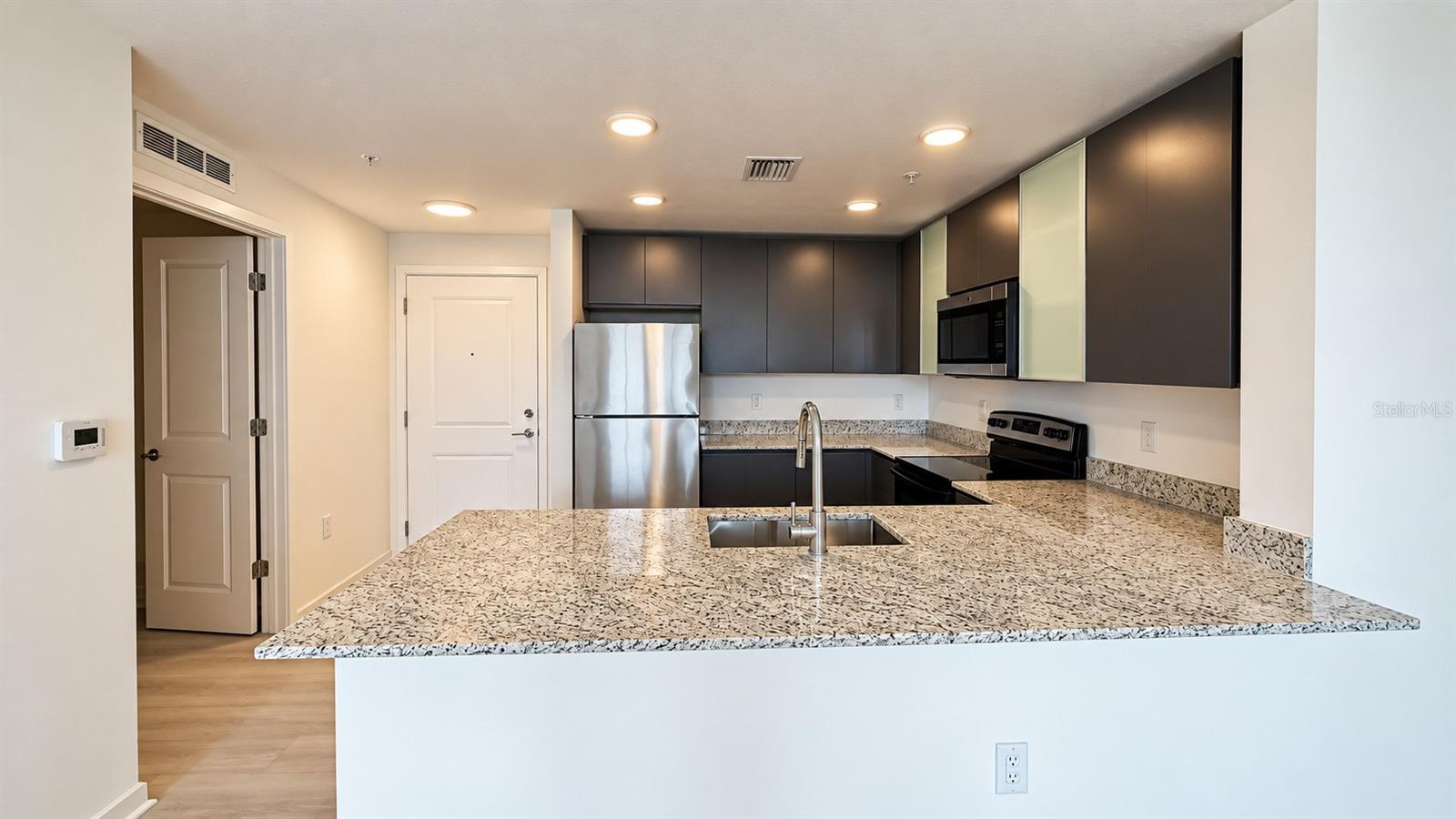 Listing Photo 1 - Condo for sale in building located at 5587 Millenia Blvd, ORLANDO, FL 32839 - Unit #213