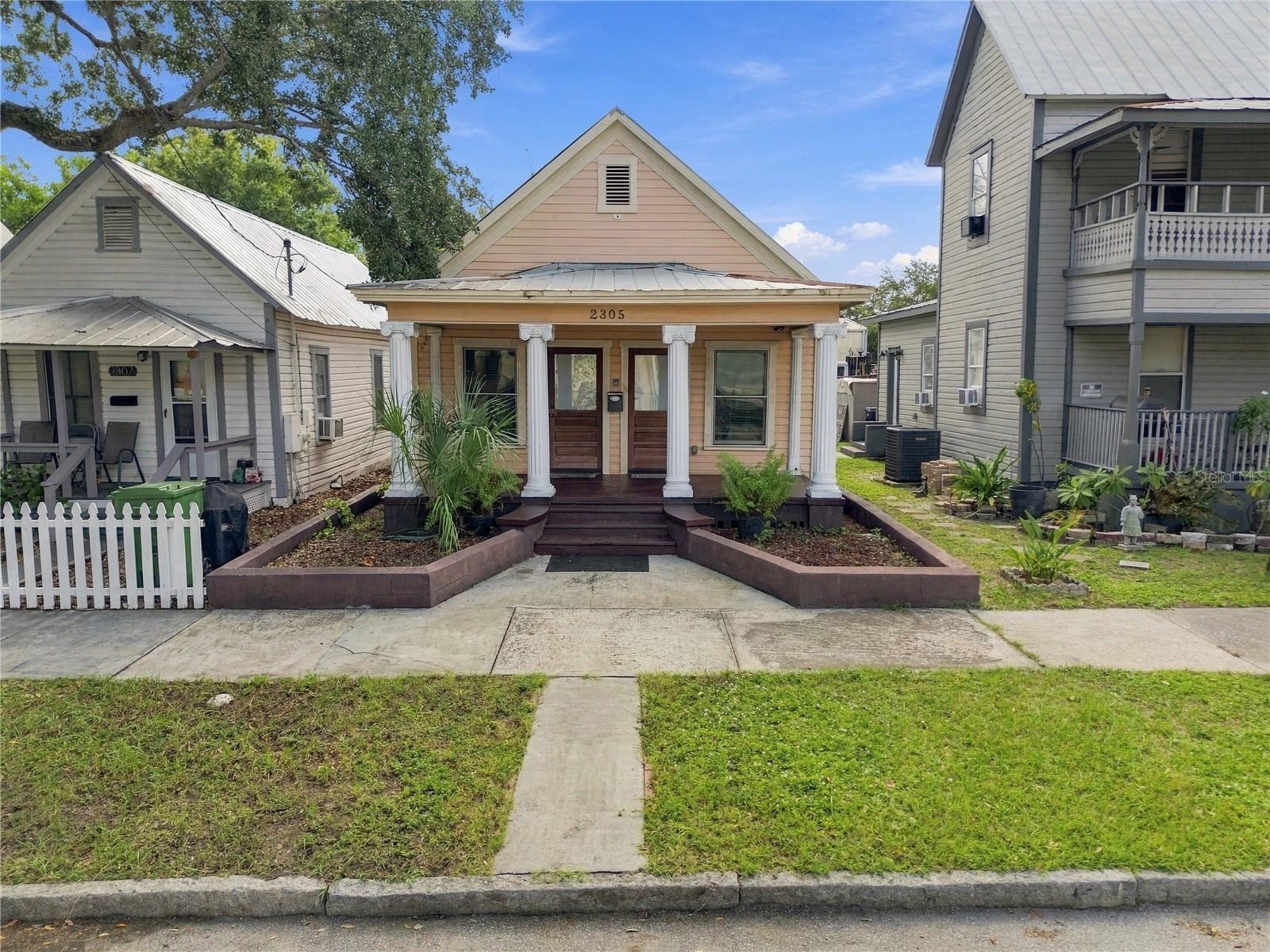 Single family home for sale at 2305 E 5th Avenue, TAMPA, FL 33605 | MLS# TB8561559