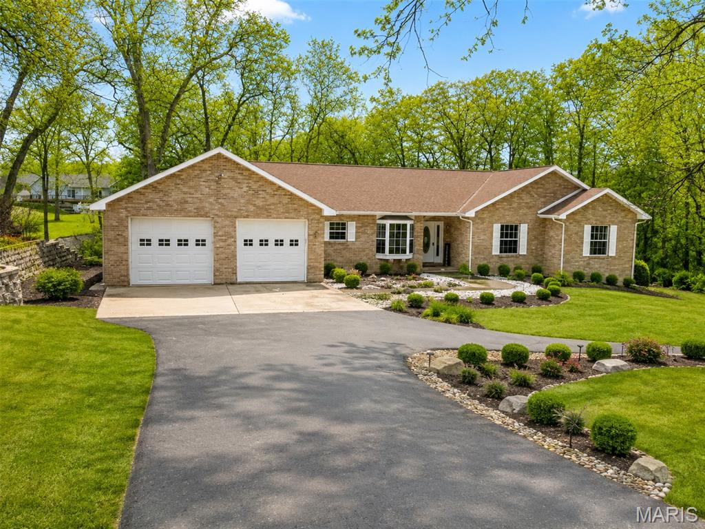 Single family home for sale at 7 Denzel Dr, Greenville, IL 62246 | MLS# MIS26009983