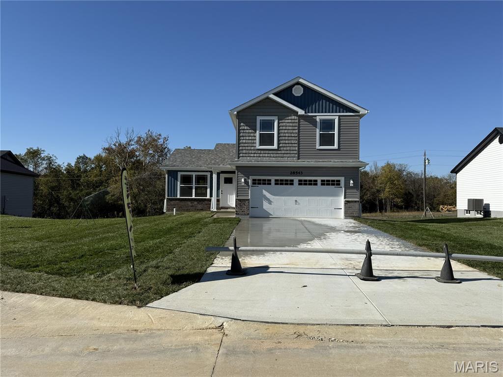 Photo 1 of Single family home for sale at 28543 Shallow Water Rd, Warrenton, MO 63383 | MLS# MIS26028777 | Listing updated on 2026-10-25