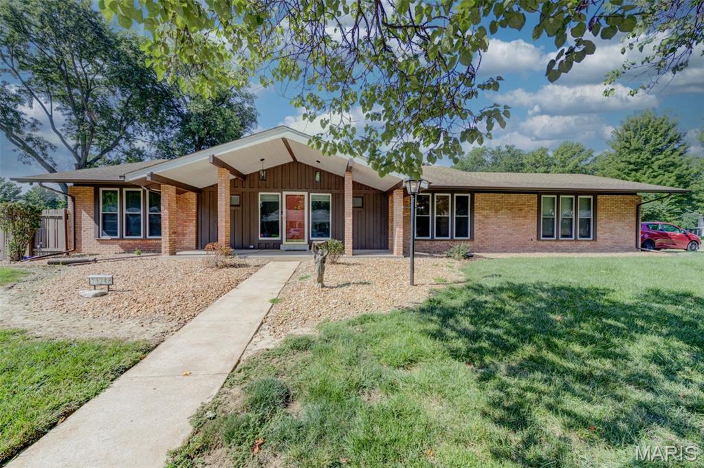 Single family home for sale at 13248 Hobnail Dr, Saint Louis, MO 63146 | MLS# MIS26030631