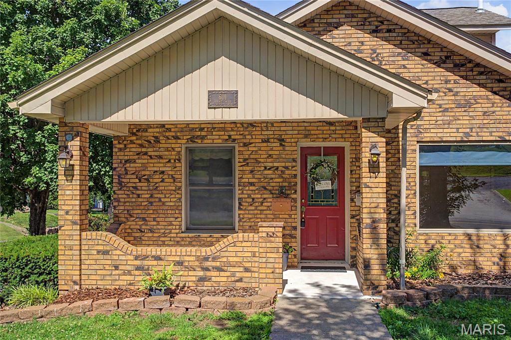 Photo 2 of Single family home for sale at 601 N Sunset Blvd, Cape Girardeau, MO 63701 | MLS# MIS26034179 | Listing updated on 2026-09-21