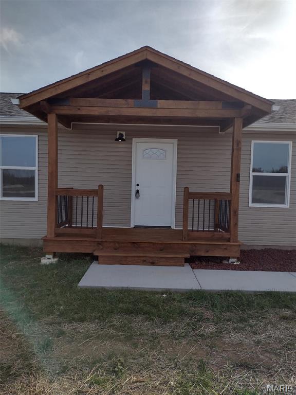 Photo 2 of Single family home for sale at 3710 Indigo Bunting Lane, Bismarck, MO 63624 | MLS# MIS26044093 | Listing updated on 2026-10-25