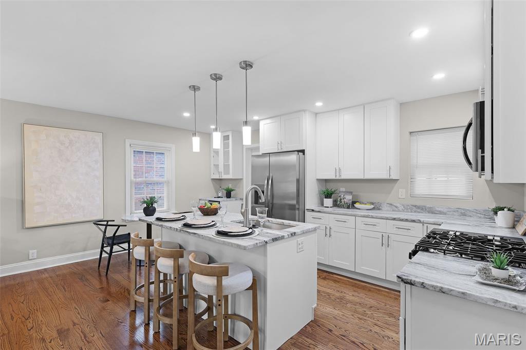 Photo 2 of Single family home for sale at 1542 N Hanley Rd, Saint Louis, MO 63130 | MLS# MIS26045748 | Listing updated on 2026-10-25
