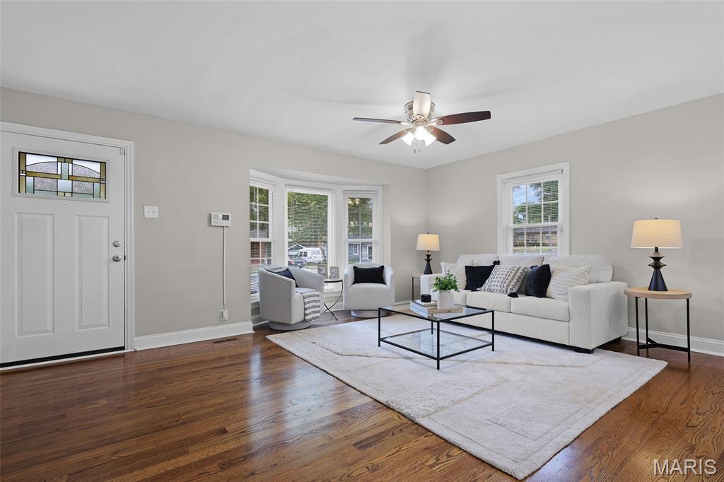 Photo 4 of Single family home for sale at 1542 N Hanley Rd, Saint Louis, MO 63130 | MLS# MIS26045748 | Listing updated on 2026-10-25