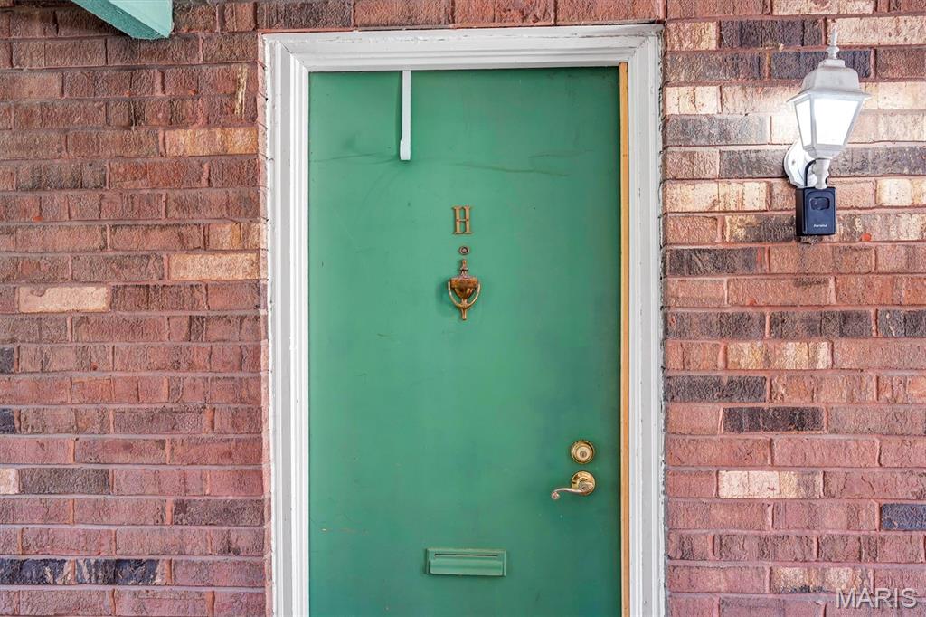 Photo 1 of Condo for sale at 425 S Geyer Rd #H, Saint Louis, MO 63122 | MLS# MIS26050564 | Listing updated on 2026-09-23