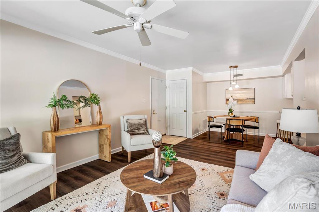 Photo 3 of Condo for sale at 425 S Geyer Rd #H, Saint Louis, MO 63122 | MLS# MIS26050564 | Listing updated on 2026-09-23