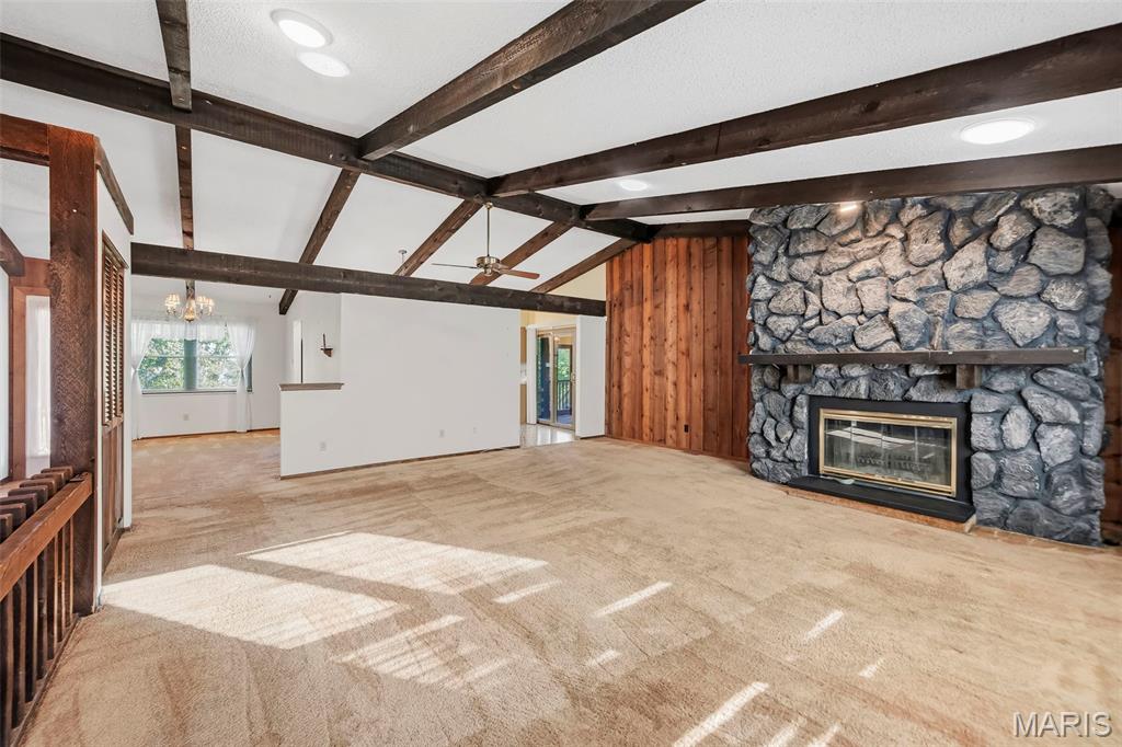 Photo 3 of Single family home for sale at 8 Charleroi Pl, Lake Saint Louis, MO 63367 | MLS# MIS26052018 | Listing updated on 2026-10-26