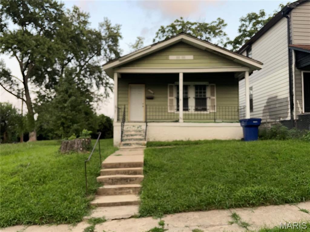 Single family home for sale at 5754 Acme Ave, Saint Louis, MO 63136 | MLS# MIS26052092