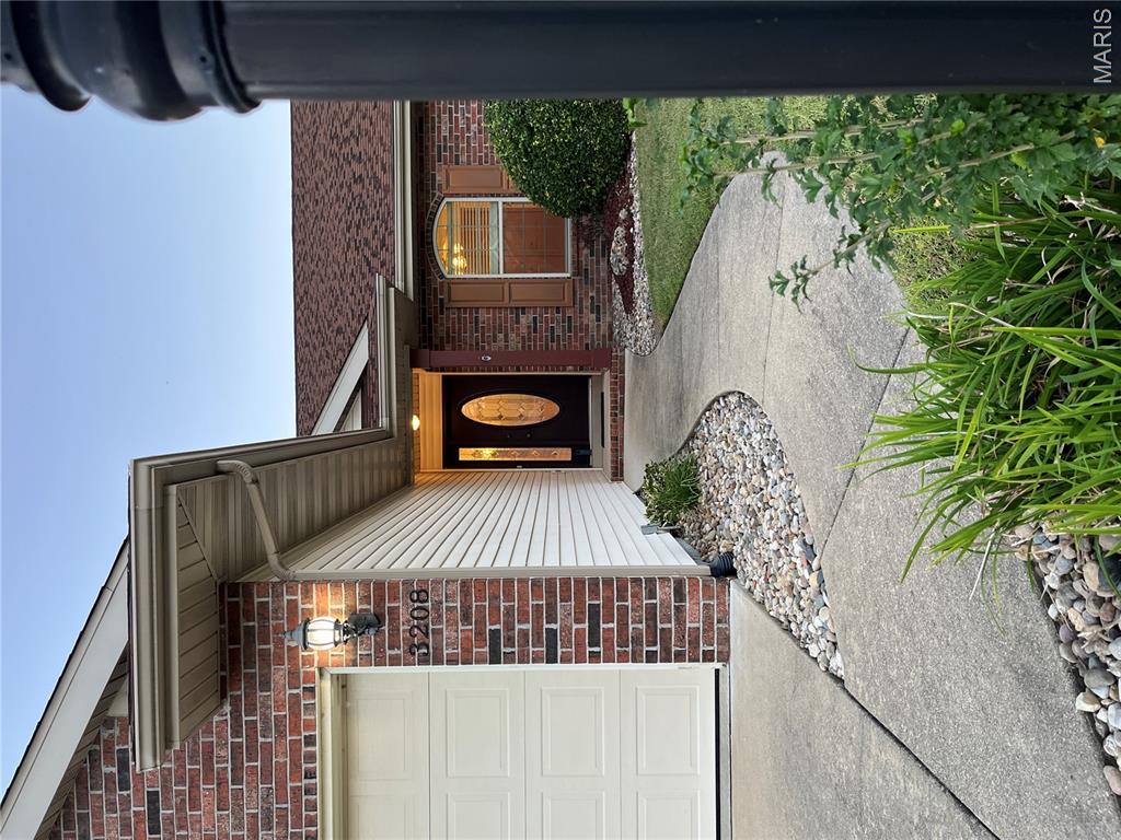 Photo 1 of Condo for sale at 3208 Leverett Ct, Alton, IL 62002 | MLS# MIS26052192 | Listing updated on 2026-10-07