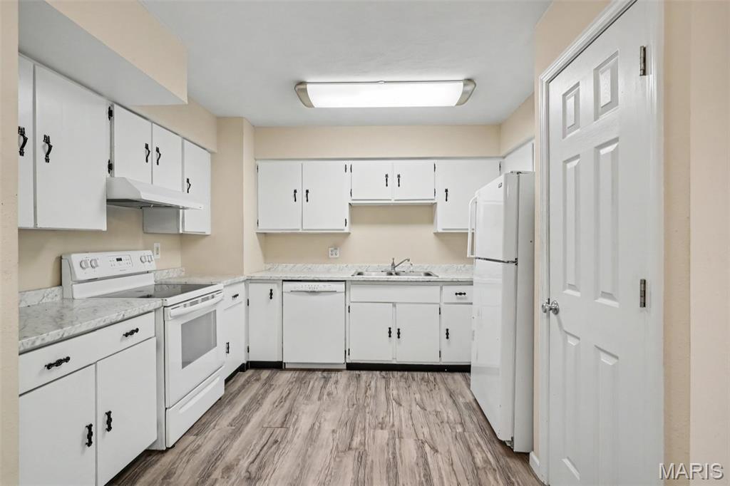 Photo 3 of Single family home for sale at 5899 Bear Crk Rd, House Springs, MO 63051 | MLS# MIS26052268 | Listing updated on 2026-10-24