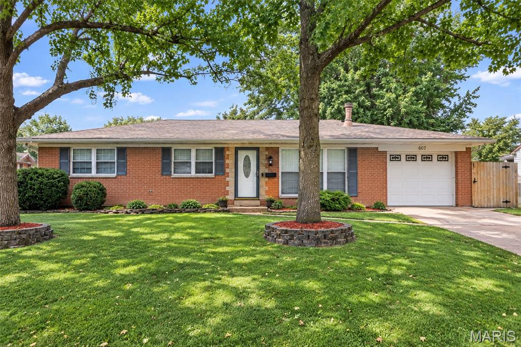 Photo 1 of Single family home for sale at 607 S Augusta St, O Fallon, IL 62269 | MLS# MIS26054461 | Listing updated on 2026-09-24