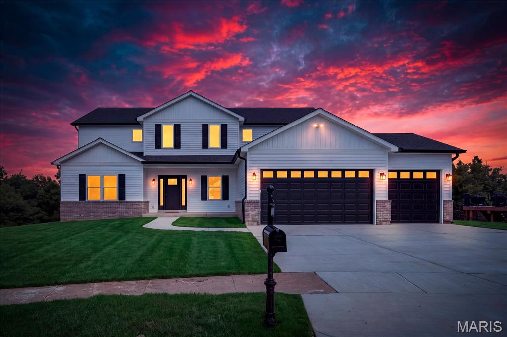 Photo 1 of Single family home for sale at 674 Grand View Ridge Ct, Eureka, MO 63025 | MLS# MIS26055258 | Listing updated on 2026-10-25