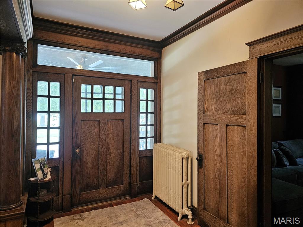 Photo 2 of Single family home for sale at 636 Jefferson St, Hillsboro, IL 62049 | MLS# MIS26056426 | Listing updated on 2026-09-21