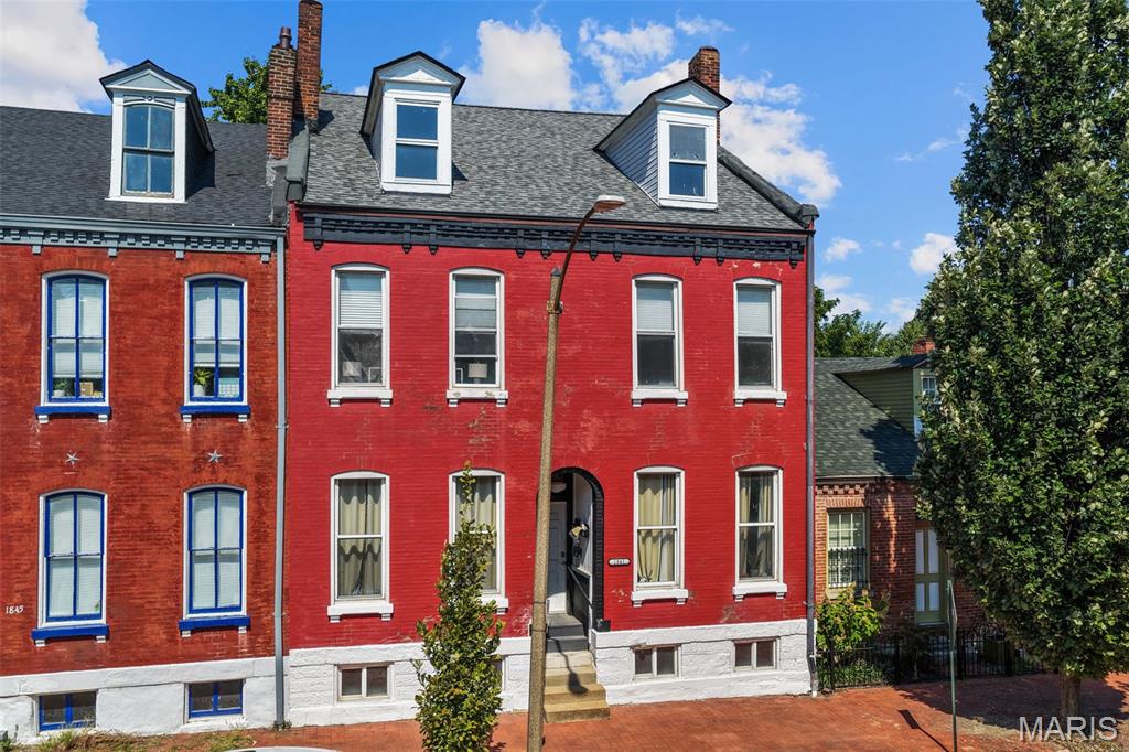Multi family home for sale at 1841 S 10th Street, Saint Louis, MO 63104 | MLS# MIS26056896