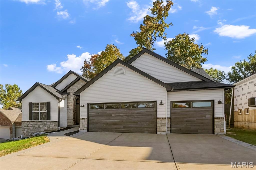 Photo 4 of Single family home for sale at 1128 Patsy Ln, O Fallon, MO 63366 | MLS# MIS26057838 | Listing updated on 2026-10-24