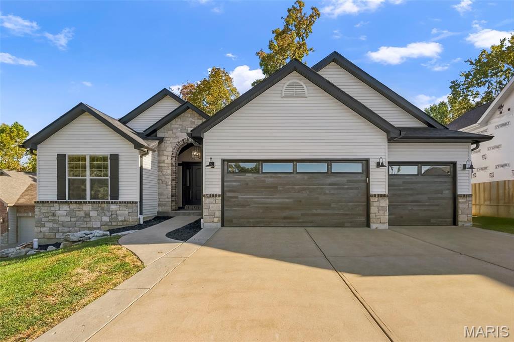 Photo 2 of Single family home for sale at 1128 Patsy Ln, O Fallon, MO 63366 | MLS# MIS26057838 | Listing updated on 2026-10-24
