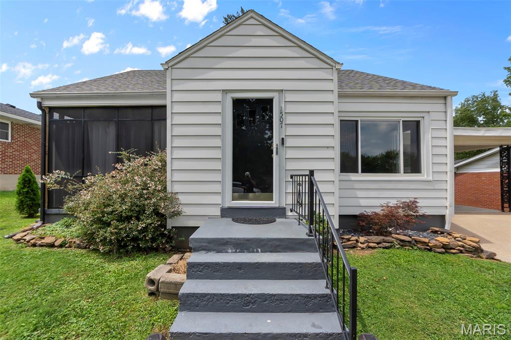 Photo 1 of Single family home for sale at 1507 N Henderson St, Cape Girardeau, MO 63701 | MLS# MIS26057868 | Listing updated on 2026-10-08