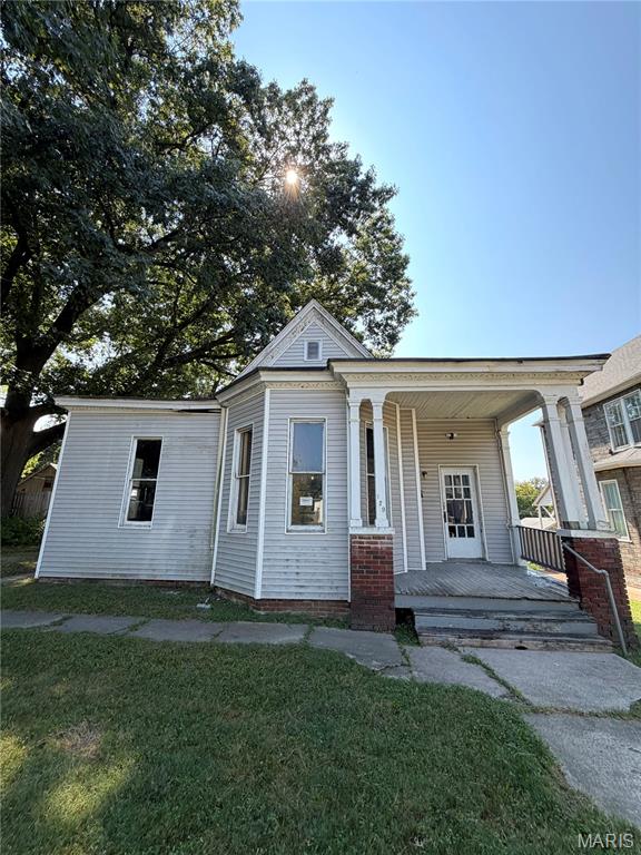 Single family home for sale at 129 N Pennsylvania Ave, Belleville, IL 62220 | MLS# MIS26057998