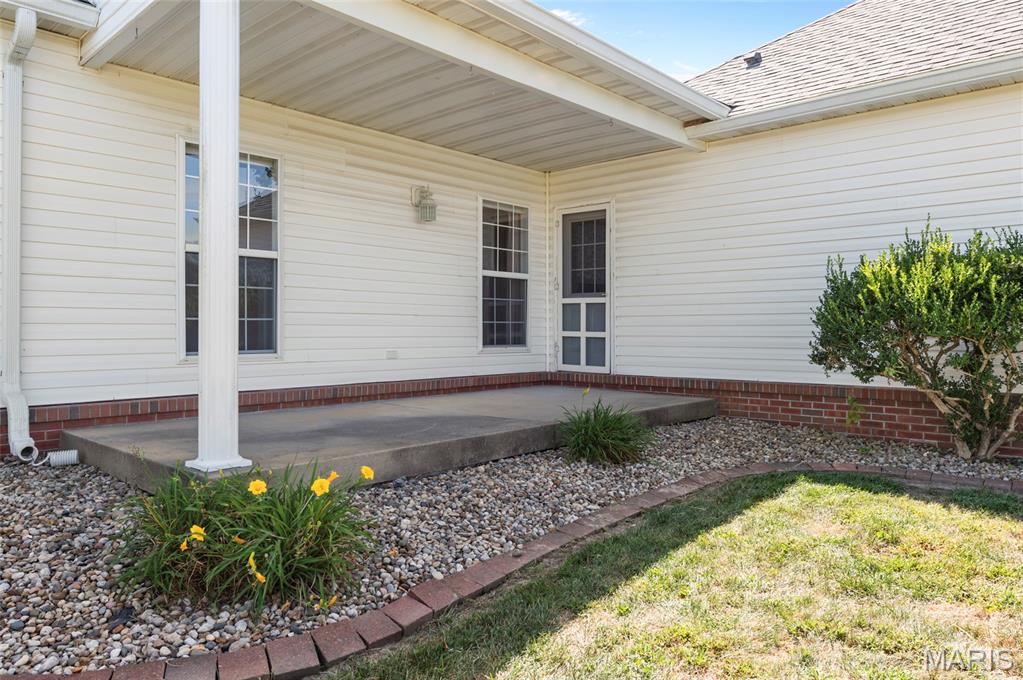 Photo 4 of Single family home for sale at 8053 N State Route 159, Moro, IL 62067 | MLS# MIS26058853 | Listing updated on 2026-09-21
