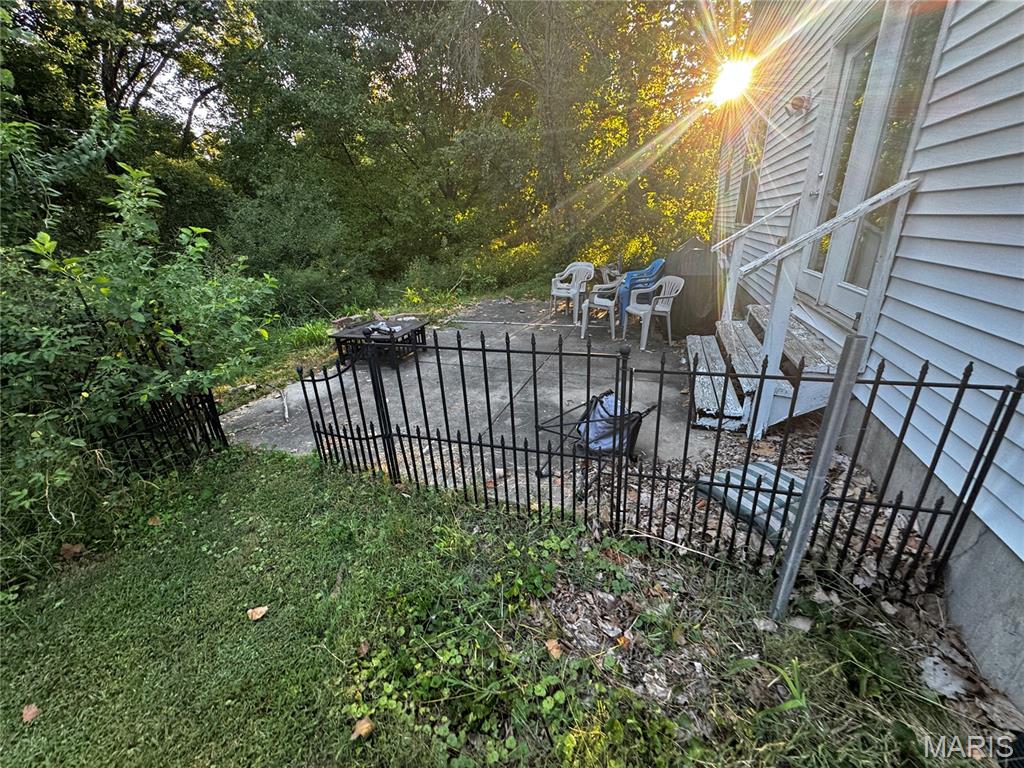 Photo 4 of Single family home for sale at 1013 Bradington Ct, Columbia, IL 62236 | MLS# MIS26060846 | Listing updated on 2026-09-21