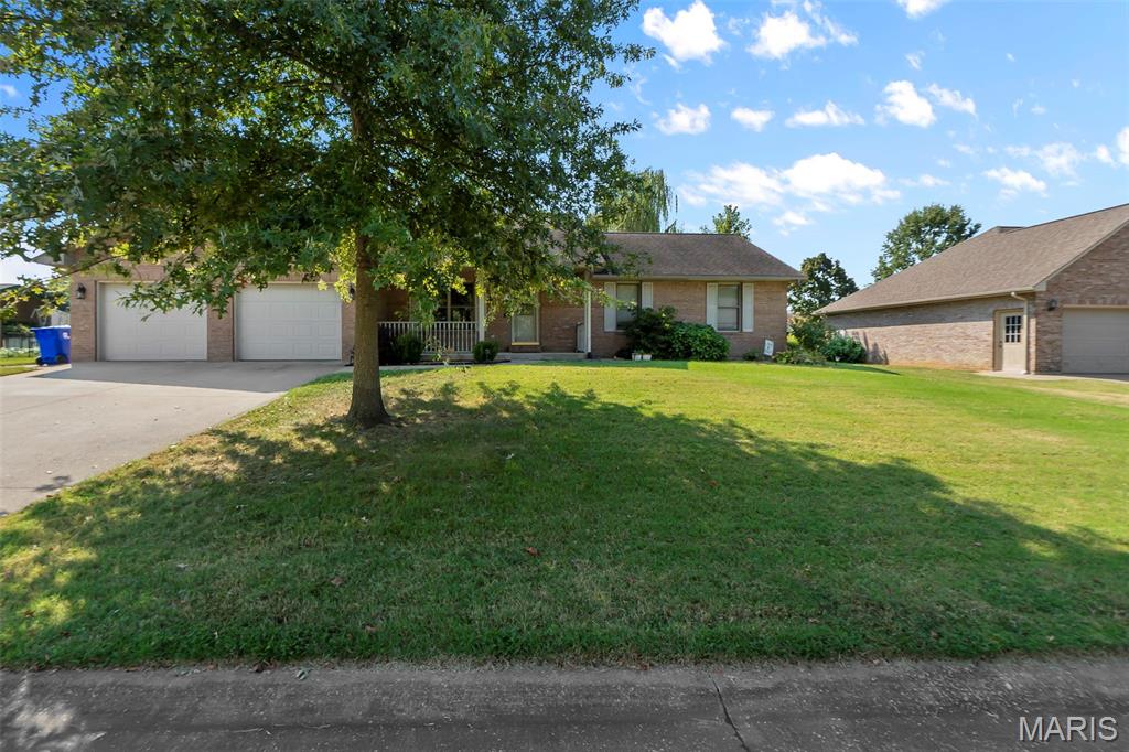 Photo 1 of Single family home for sale at 1237 Bramblewood Rd, Jackson, MO 63755 | MLS# MIS26060847 | Listing updated on 2026-09-21