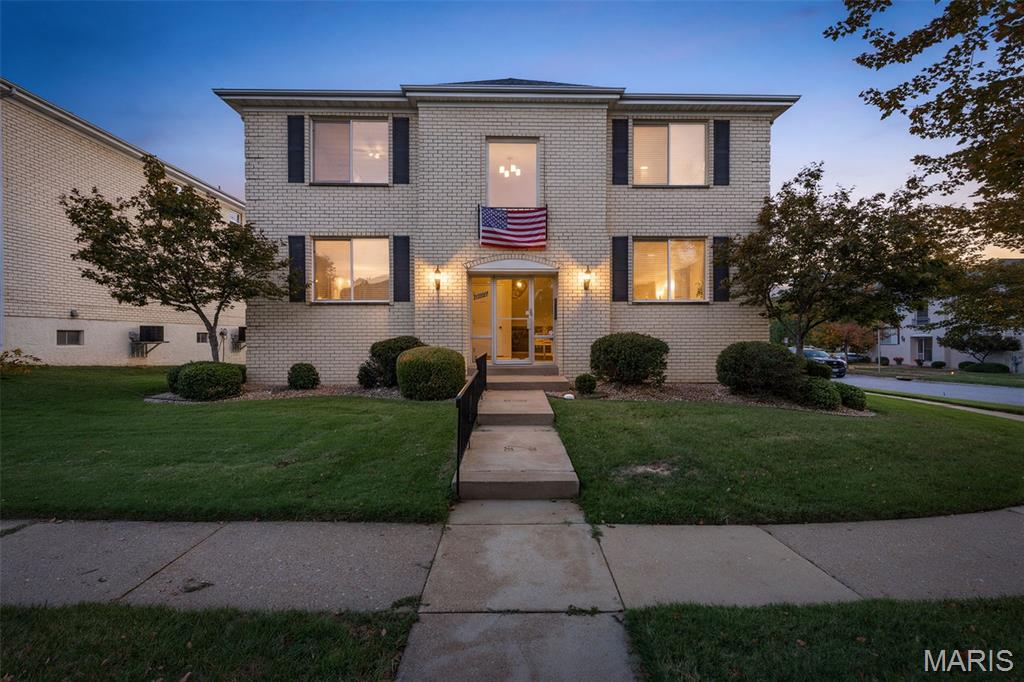 Condo for sale at 12561 Chardin Pl #3, Saint Louis, MO 63128 | MLS# MIS26060962