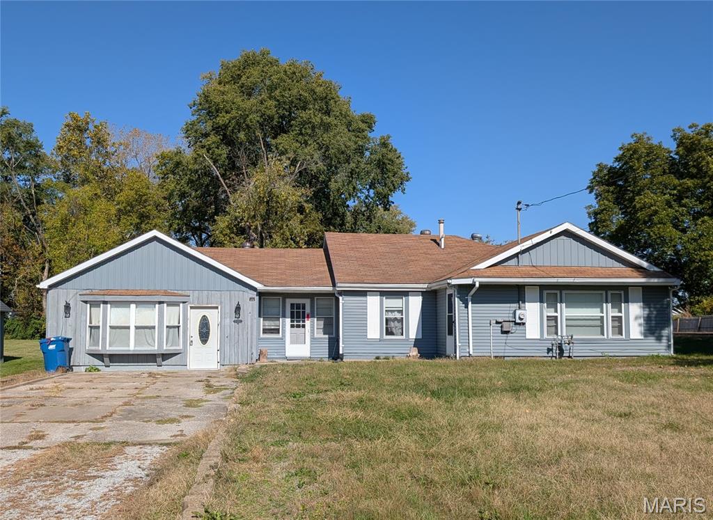 Photo 1 of Single family home for sale at 5115 State Route 140, Bethalto, IL 62010 | MLS# MIS26061499 | Listing updated on 2026-10-23