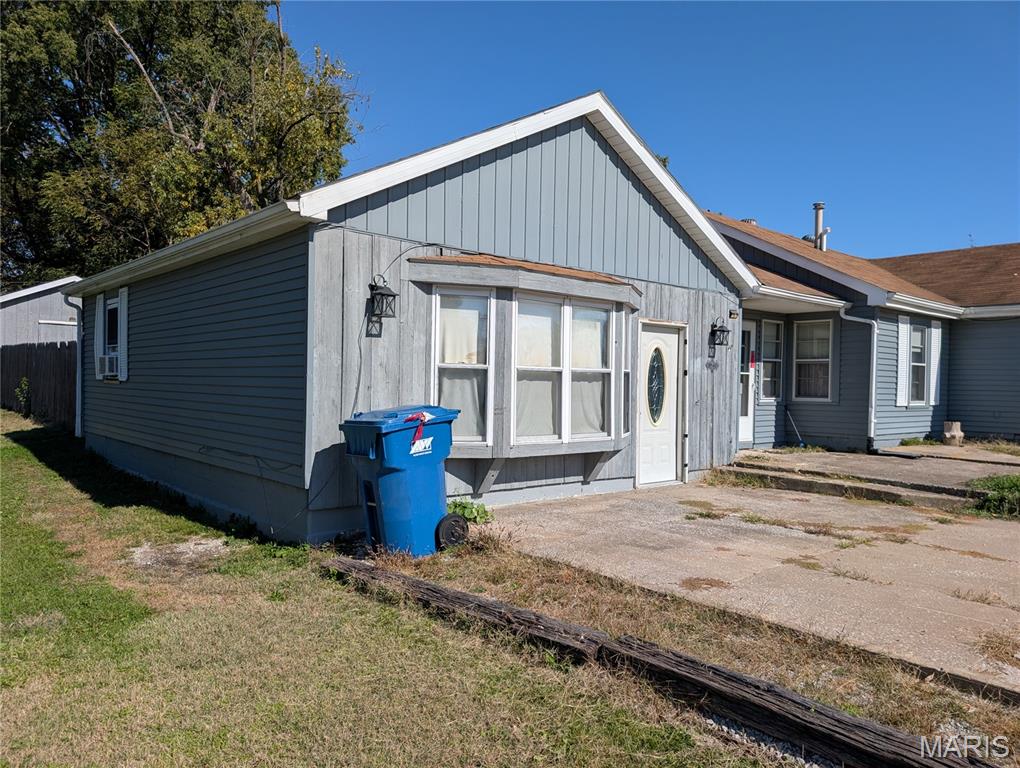 Photo 3 of Single family home for sale at 5115 State Route 140, Bethalto, IL 62010 | MLS# MIS26061499 | Listing updated on 2026-10-23