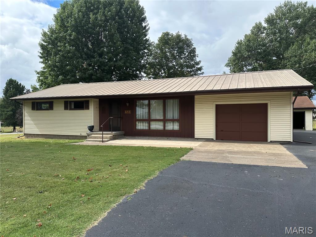 Photo 1 of Single family home for sale at 413 S 3rd Street, Ava, IL 62907 | MLS# MIS26061705 | Listing updated on 2026-09-24