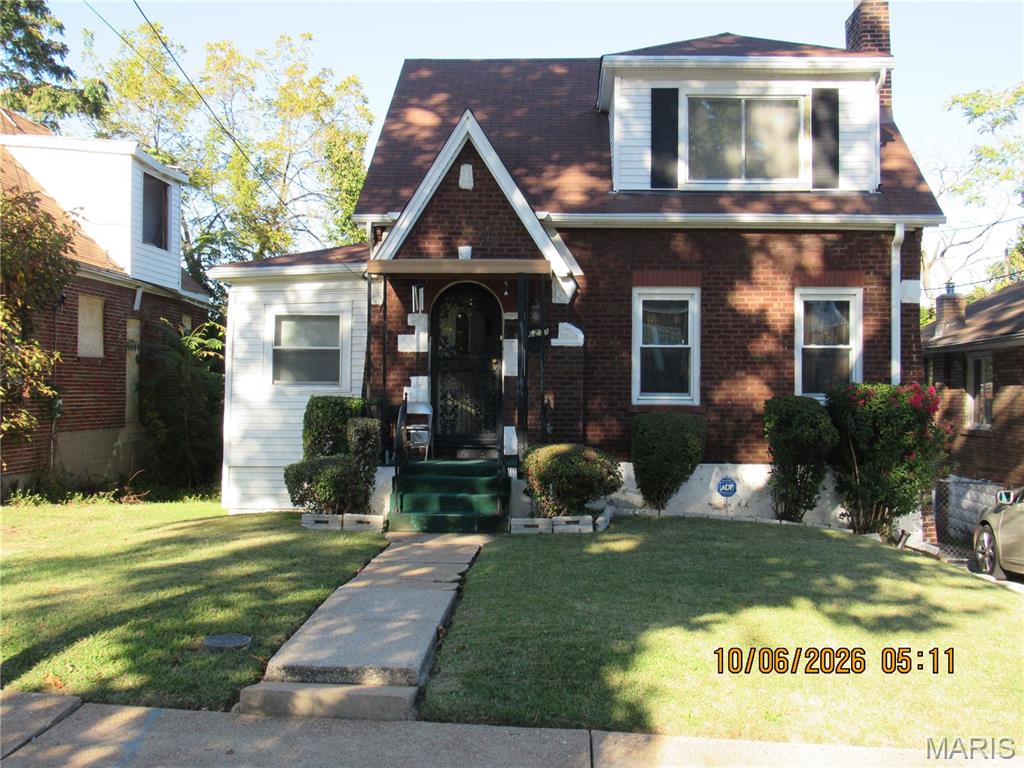 Photo 1 of Sale Pending at 6233 Creston Ave, Saint Louis, MO 63121 | MLS# MIS26062098 | Listing updated on 2026-10-26