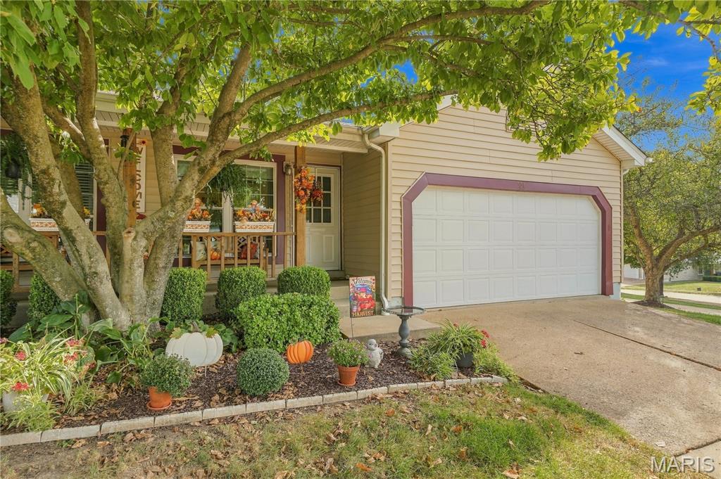 Single family home for sale at 550 Spring Glen Dr, Ballwin, MO 63021 | MLS# MIS26062211