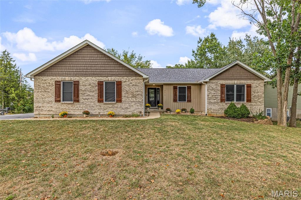 Photo 2 of Single family home for sale at 9814 Ridgecrest Dr, Hillsboro, MO 63050 | MLS# MIS26062983 | Listing updated on 2026-10-07