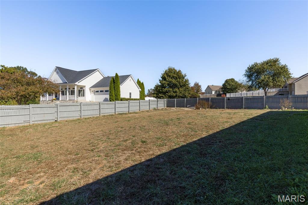 Photo 3 of Single family home for sale at 212 Redbud Dr, Fredericktown, MO 63645 | MLS# MIS26063099 | Listing updated on 2026-10-21