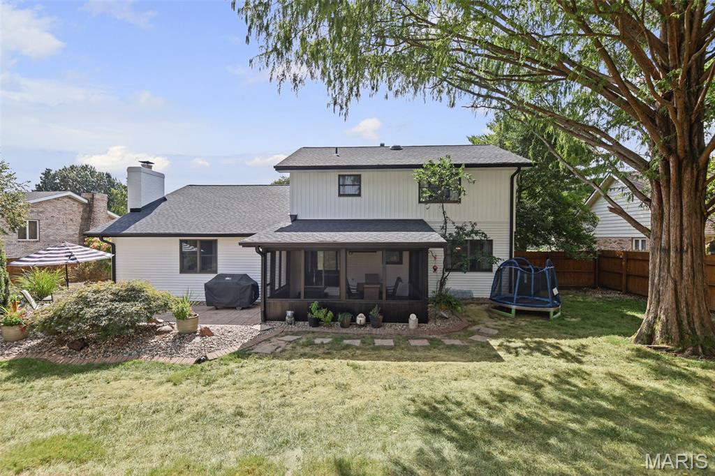 Photo 4 of Single family home for sale at 21 Sierra Dr, Glen Carbon, IL 62034 | MLS# MIS26063230 | Listing updated on 2026-10-07