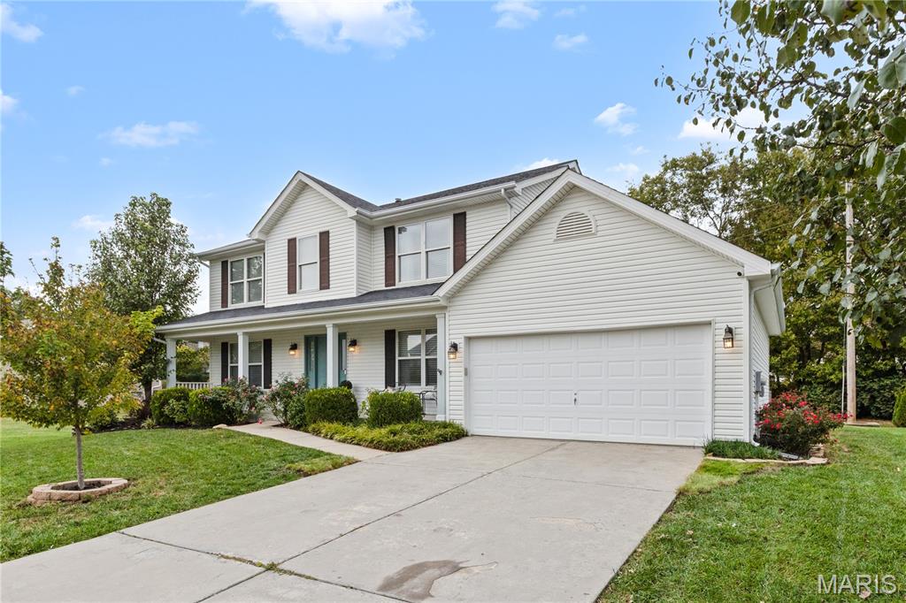 Photo 2 of Single family home for sale at 838 Emerald Pl Dr, Saint Charles, MO 63304 | MLS# MIS26064798 | Listing updated on 2026-10-16