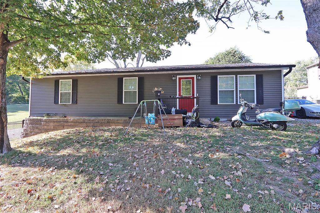Photo 1 of Single family home for sale at 389 Country Clb Dr, Cape Girardeau, MO 63701 | MLS# MIS26065161 | Listing updated on 2026-10-15