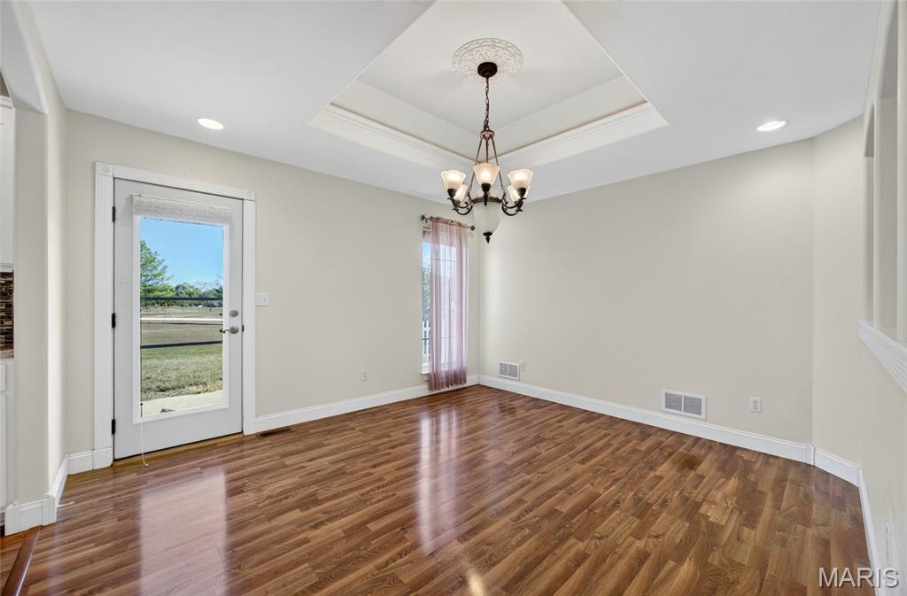 Photo 2 of Single family home for sale at 25350 Hideaway Ln, Lebanon, MO 65536 | MLS# MIS26068084 | Listing updated on 2026-10-24