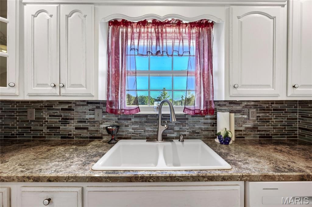 Photo 4 of Single family home for sale at 25350 Hideaway Ln, Lebanon, MO 65536 | MLS# MIS26068084 | Listing updated on 2026-10-24