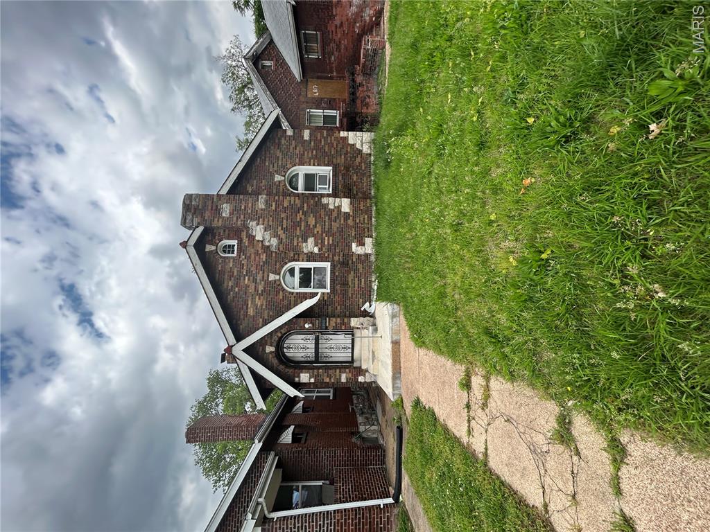 Photo 2 of Single family home for sale at 4819 Bessie Ave, Saint Louis, MO 63115 | MLS# MIS26068097 | Listing updated on 2026-10-26
